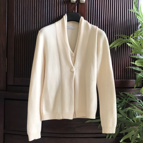 Brunello Cucinelli Sweaters - Cream cashmere cardigan -Brunello Cucinelli Brunello Cucinelli Sweaters - Cream cashmere cardigan -Brunello Cucinelli
